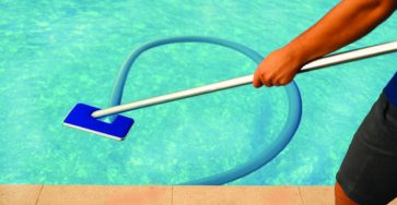How to Use a Swimming Pool Vacuum
